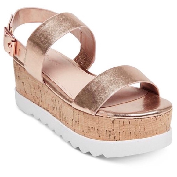 Steve Madden Shoes - Madden Girl Sweet Platform Sandal